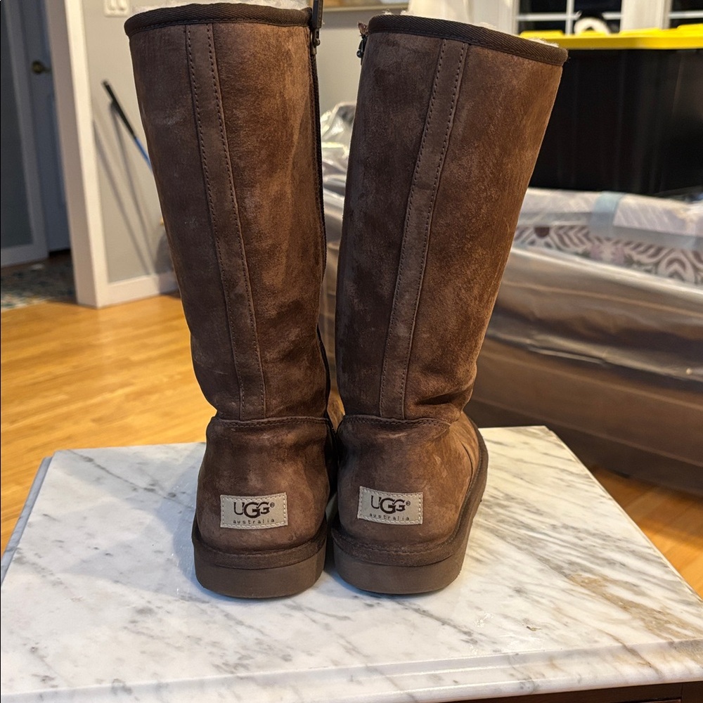 UGG Brown Shearling Lined Boots - Picture 3 of 10